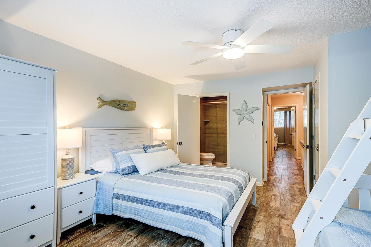 Surf Court Villas 5 هيلتون رئيس جزيرة المظهر الخارجي الصورة